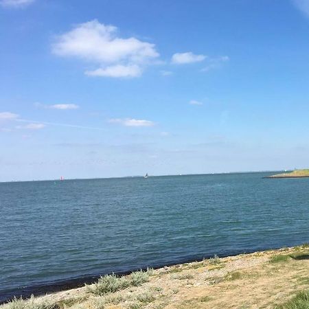 Corona Laboris Colijnsplaat Bagian luar foto